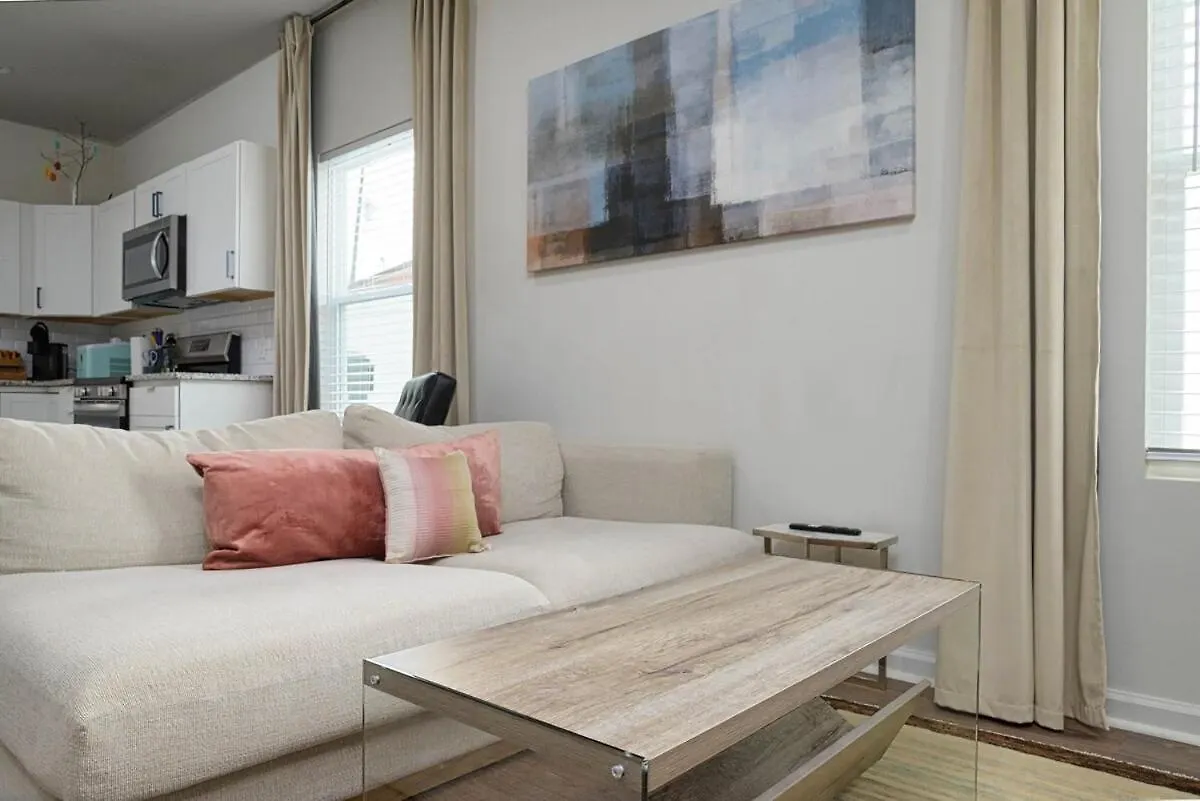 Vakantiehuis Modern Ranch Fenced Backyard - 6 Mins To South End Villa Charlotte Verenigde Staten